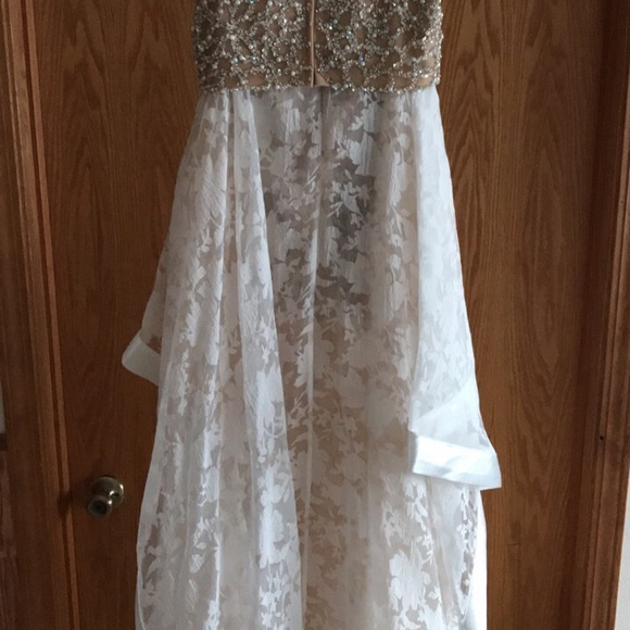 Prom Dress size 2 worn once. In Perfect condition. - Picture 2 of 3